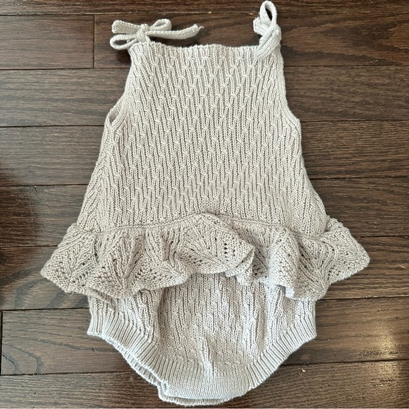 Baby Pointelle Knit Sleeveless Sweater Knit Peplum Ruffle One-Piece Romper - Picture 12 of 13